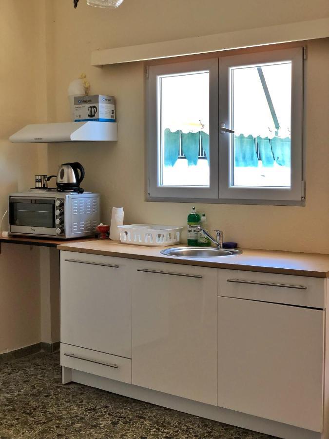 Blue Air Apartment 1Minute From Sea, 15 Min From The Airport Artemis City Center Esterno foto